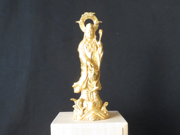 魚籃観音像・6×6×15・ブロンズ金仕上げ・150,000円(税込)・在庫あり